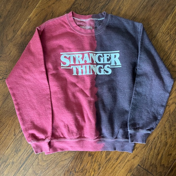 stranger things Other - Stranger things crewneck sweatshirt adult size small
